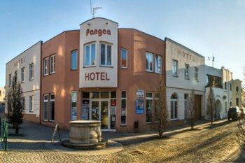 Hotel Pangea